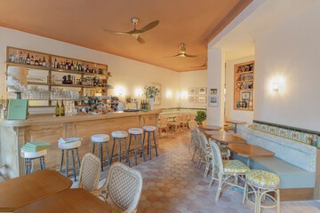 Snack bar