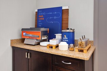 Breakfast/Coffee Service 38 of 41