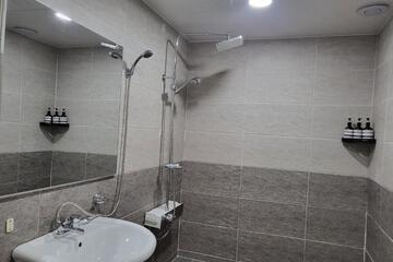 Photo 31