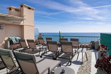 Sundeck