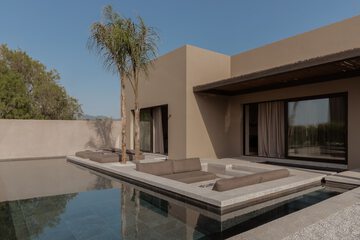 Private pool