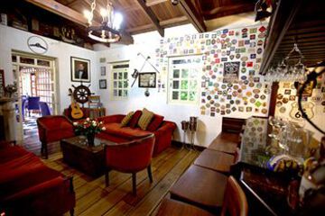 Hotel Bar