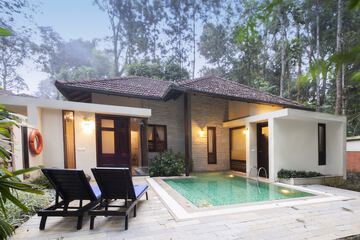 Courtyard view