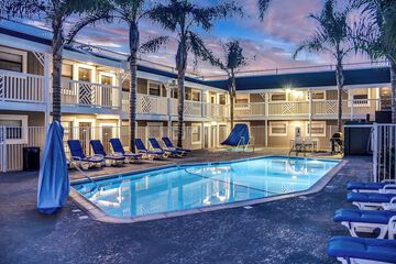 Beach Haven - Near Pacific Beach Park