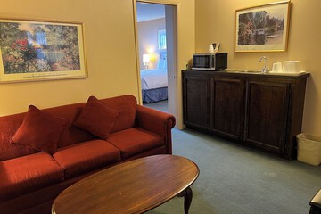 Room 12 of 26