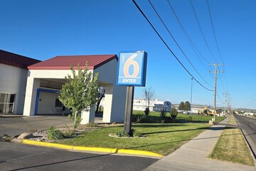 Motel 6 Billings MT - North