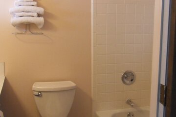Room 25 of 40