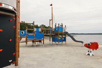 Children's play area - outdoor