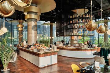 Breakfast area