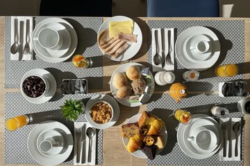 Breakfast meal