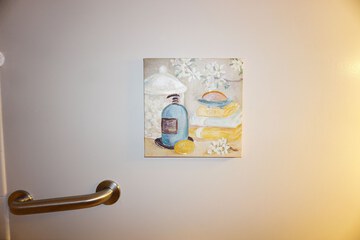 Bathroom amenities