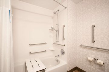 Room 21 of 36
