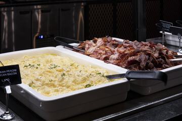 Breakfast buffet