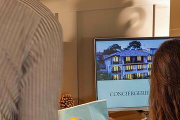 Concierge desk