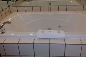 Jetted Tub