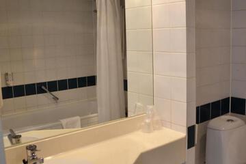 Photo 28