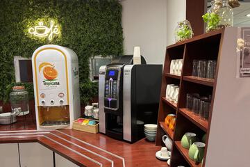 Breakfast area