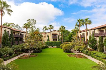 Estancia La Jolla Hotel & Spa