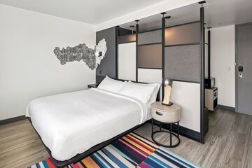 Room 21 of 50