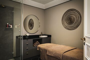 Treatment room