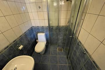 Photo 38