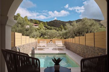 Private pool