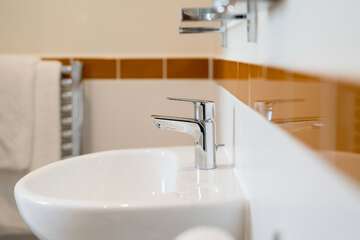 Bathroom sink