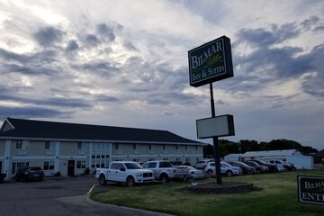 Bilmar Inn & Suites Dell Rapids
