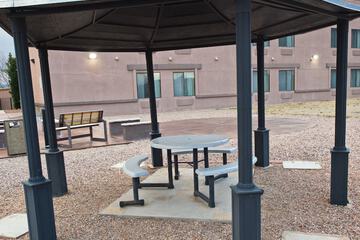 Hotel Exterior 129 of 135