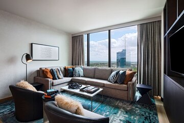 Room 42 of 106