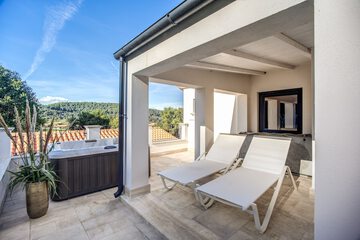 Sundeck