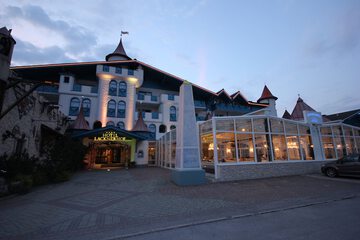 Front of property - evening/night