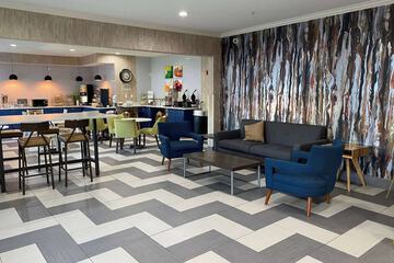 Hotel Interior 8 of 32