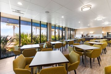 Breakfast/Coffee Service 63 of 91