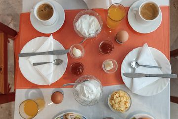 Breakfast meal