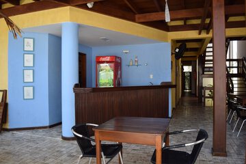 Poolside bar