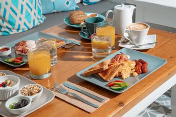 Breakfast meal