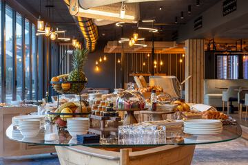 Breakfast buffet
