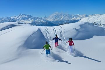 Skiing