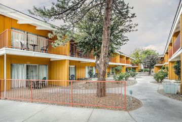 Econo Lodge new Reno Sparks Convention Center