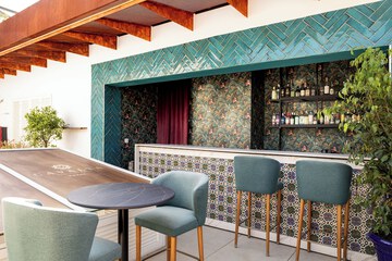 Poolside bar