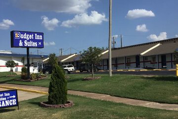 Hotel Exterior 47 of 47