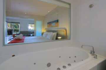 Jetted Tub