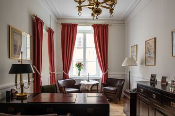 Concierge desk