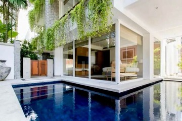 Private pool