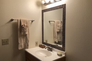 Bathroom sink