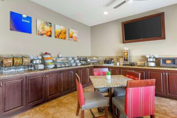 Breakfast/Coffee Service 35 of 36