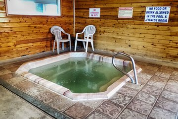 Indoor spa tub