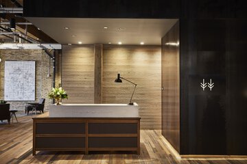 Check-in/check-out kiosk