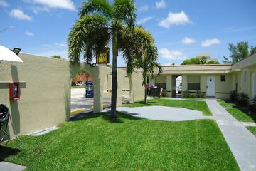 Property Grounds 30 of 30